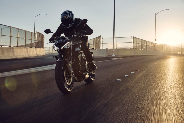 Triumph Street Triple 765 R - Das schöne Biest