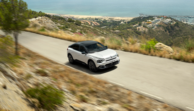 Perlweiße Elektro-Offensive bei Citroen