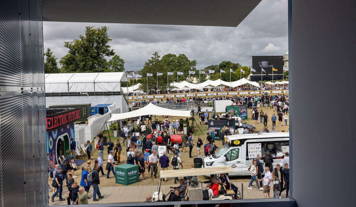 mid Goodwood - Mike Neumann / mid