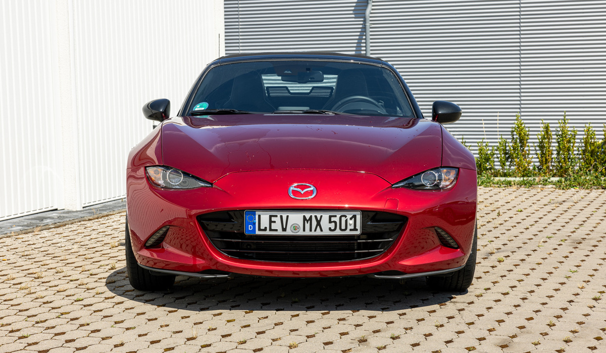 mid Groß-Gerau - Angepasst an die Moderne, hat der MX-5 nun auch Matrix-LED Scheinwerfer zur Auswahl. Mike Neumann / mid