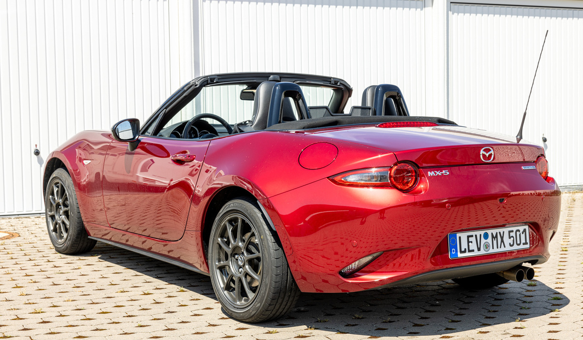 mid Groß-Gerau - Der Tank fasst 45 Liter, mit unserem Durchschnittsverbrauch von 6,1 l/100 km kommt man also rechnerisch knapp 740 Kilometer weit. Mike Neumann / mid
