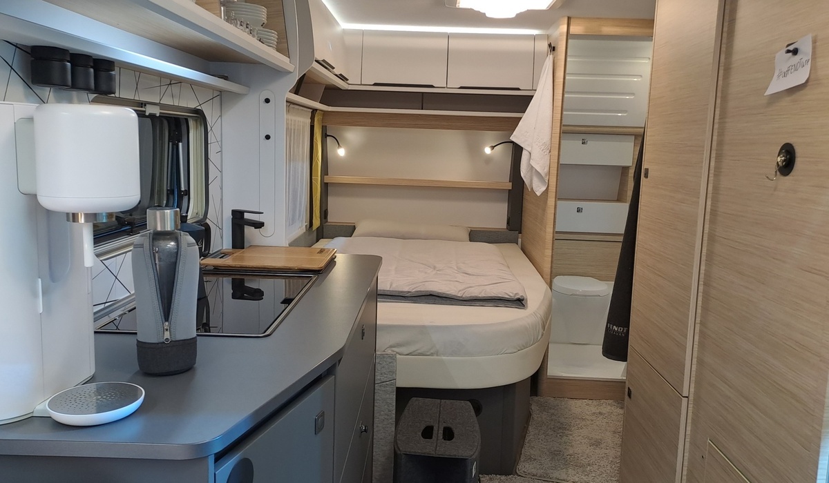 mid Düsseldorf - Zwischen Küche und Schlafbereich lässt sich der Connection abtrennen. Karl Seiler / mid