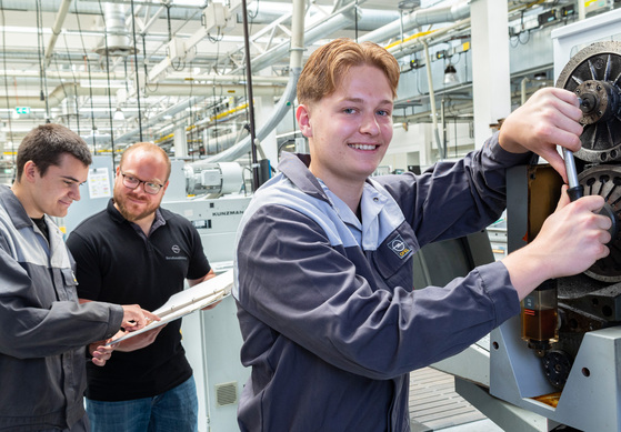 177 neue Opel Auszubildende am Start