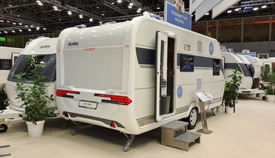 Hobby zeigt Feinarbeit, verlängert Garantie und erhält Preis