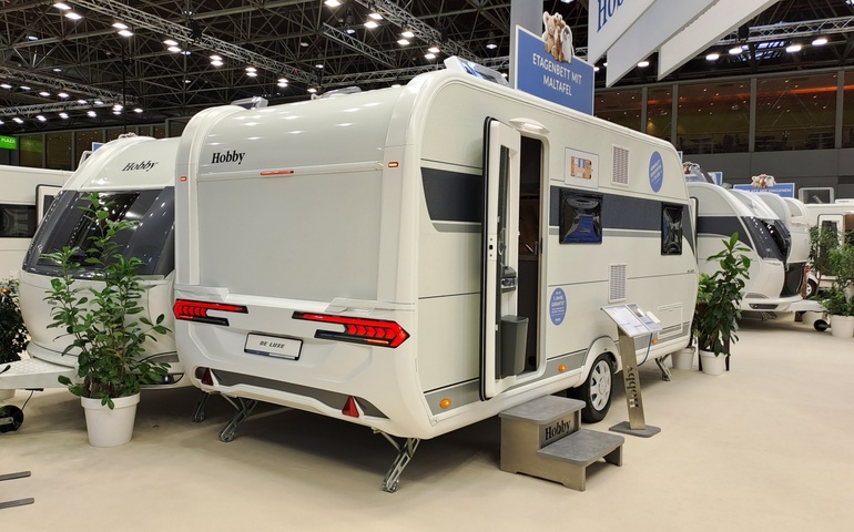 Hobby zeigt Feinarbeit, verlängert Garantie und erhält Preis