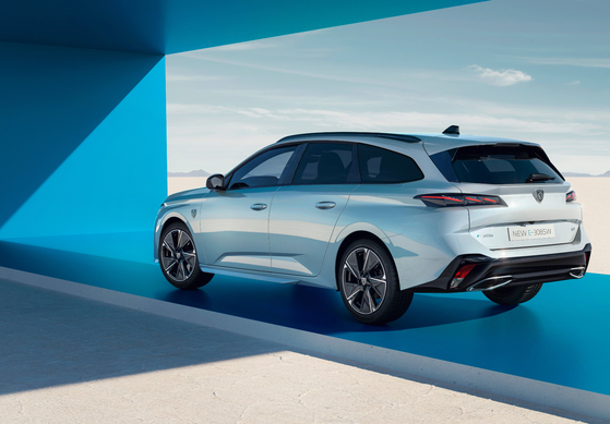 Peugeot E-308 SW stromert zum Händler