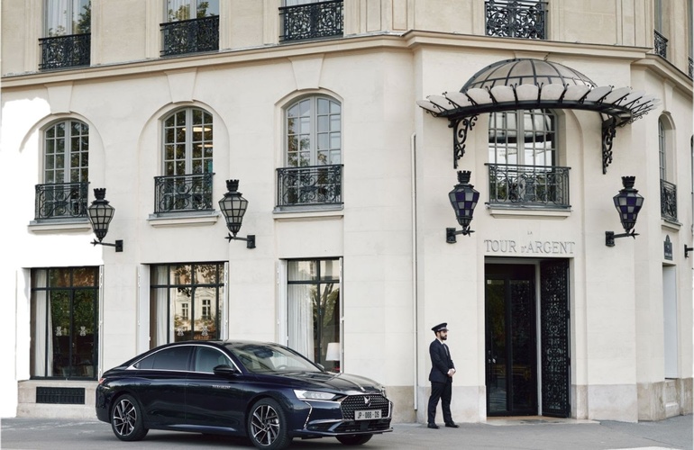 Ein DS 9 E-Tense für das Restaurant La Tour d'Argent