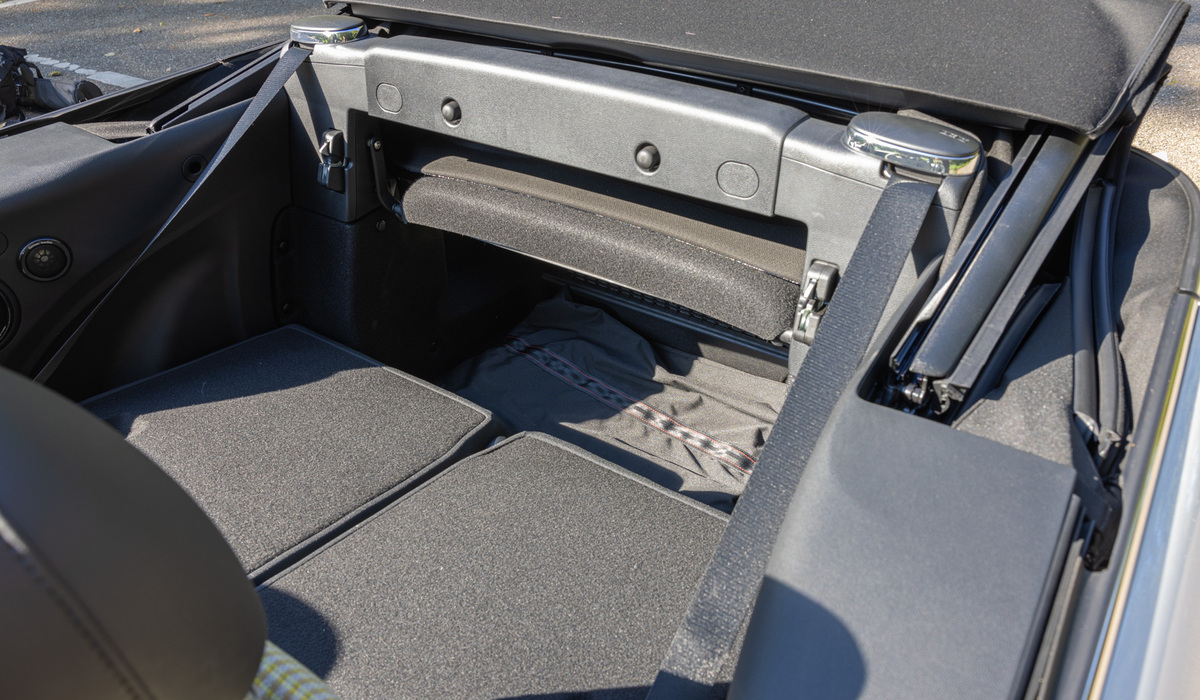 mid Groß-Gerau - Dank umklappbarer Rückbank erweitert sich der Stauraum noch. Mike Neumann / mid