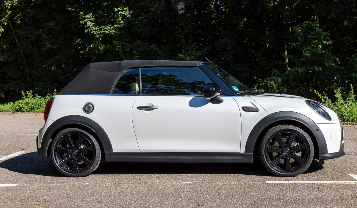 mid Groß-Gerau - Große 18 Zoll Leichtmetallfelgen auf kleinem Auto. Mike Neumann / mid