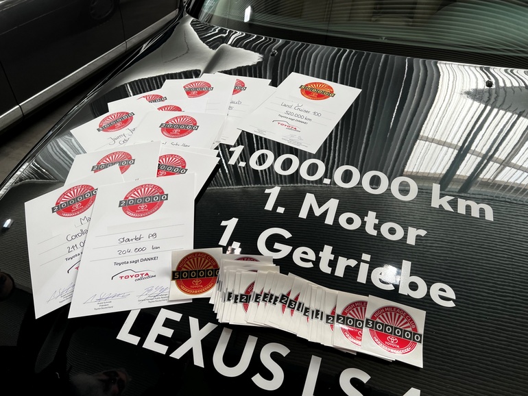Die Toyota Collection feiert Kilometer-Könige
