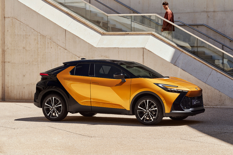 Neuer Toyota C-HR steht online