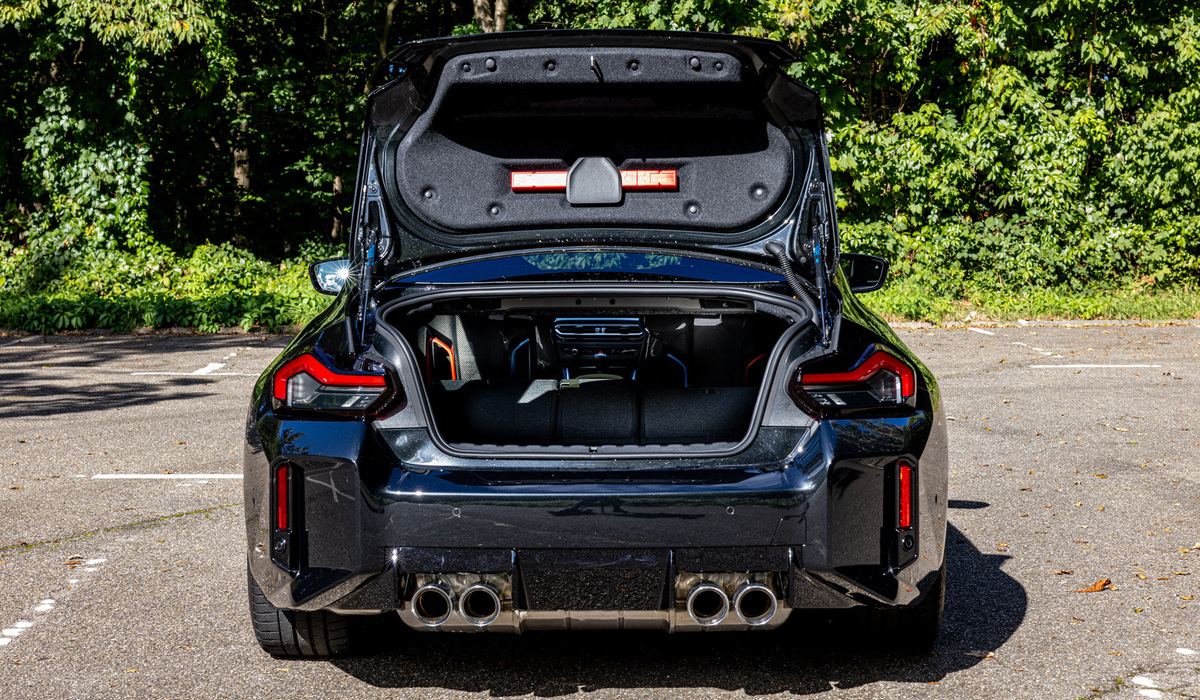 mid Groß-Gerau - Mit umgeklappter Rückbank ist auch der M2 voll Einkaufstauglich. Mike Neumann / mid