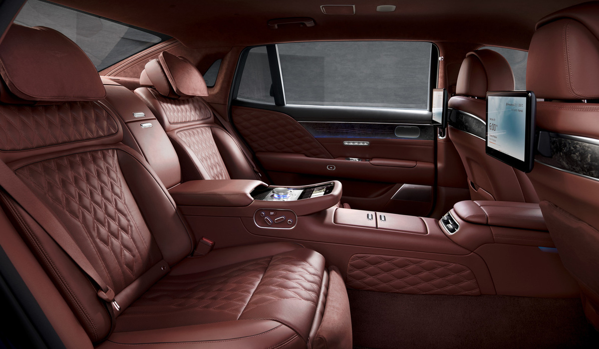 mid Groß-Gerau - Eine Einstellung des Audiosystems ermöglicht es, die Akustik berühmter Veranstaltungsorte aus aller Welt im Innenraum des G90 nachzubilden. Genesis