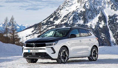 Mit den Opel GSe-Modellen in den Winterurlaub
