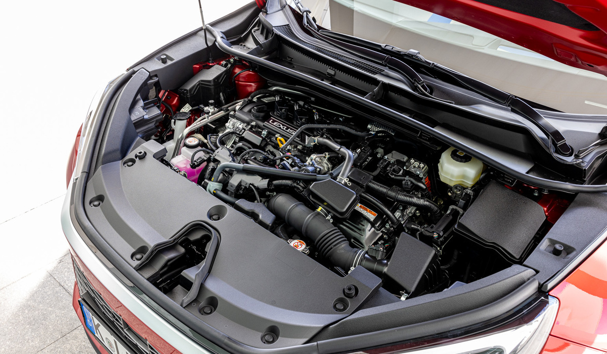 mid Valencia - Der 1,5 Liter Dreizylinder-Motor wird von einem Elektromotor unterstützt, die Systemleistung beträgt 100 kW/136 PS, unser Testverbrauch lag weitestgehend bei der WLTP Angabe. Mike Neumann / mid