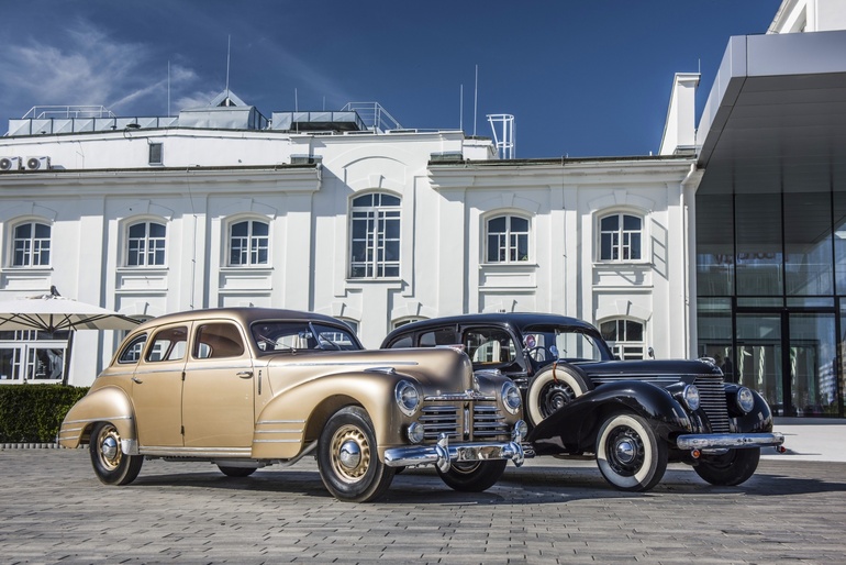 Retromobile im Paris: Skoda feiert 90 Jahre Superb