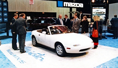 35 Jahre Mazda MX-5: Vier Generationen Roadster pur