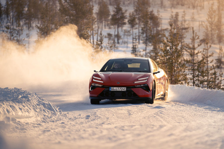 Hyper-GT Lotus Emeya serienreif