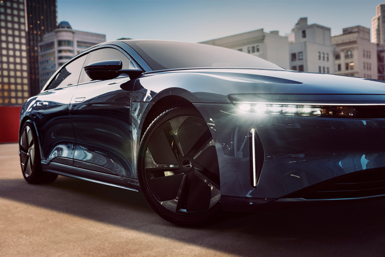 Luxuriöser Lucid Air Pure Rear-Wheel Drive in Deutschland