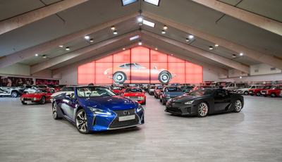 V8-Modelle von Lexus in der Toyota-Collection