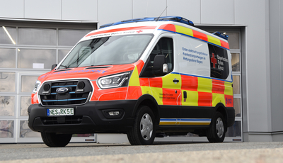 Ford Pro bringt Elektro-Krankentransporter nach Bayern