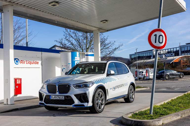 Prototyp BMW iX5 Hydrogen im Praxistest