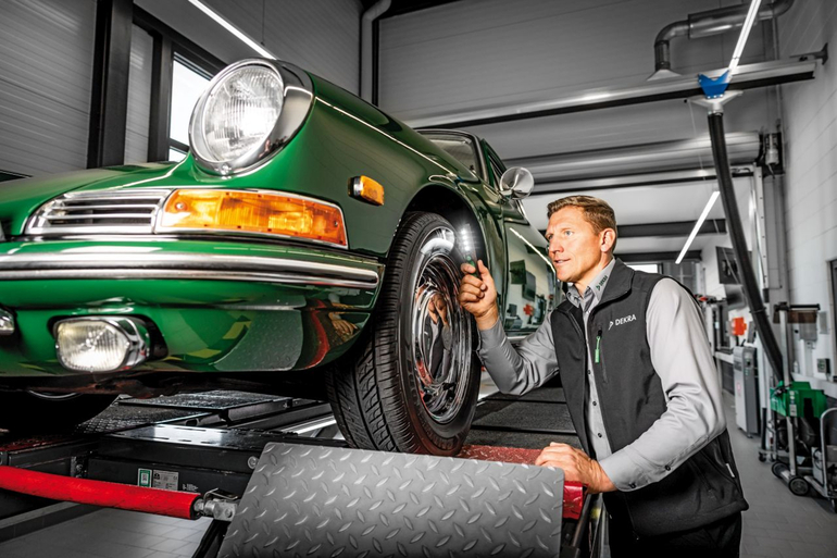 Dekra macht kurzen Oldtimer-Check Dekra macht kurzen Oldtimer-Check