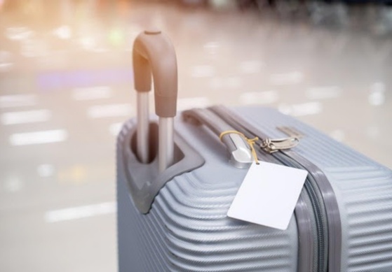 Flug, Fernbus und Bahn: Koffer weg, was tun?