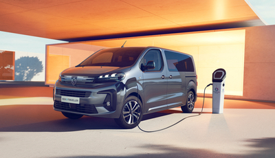 Modernisierter Peugeot E-Traveller nun bestellbar