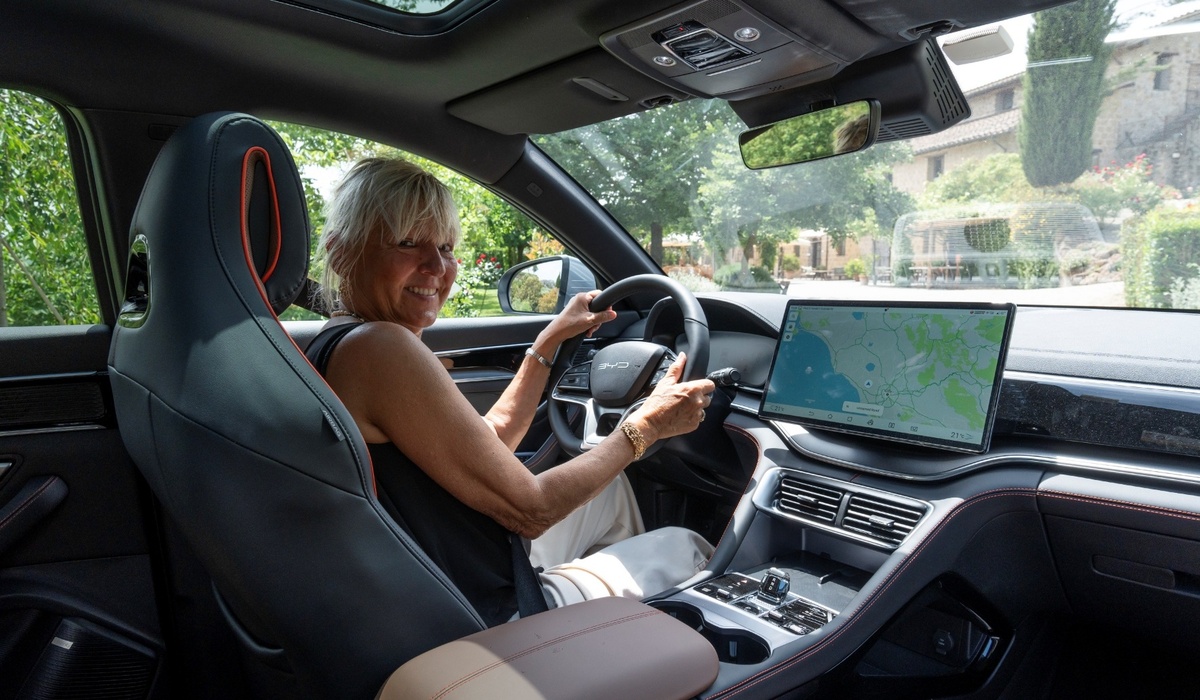 mid Rom - mid-Autorin Solveig Grewe konnte sich von den Talenten des Chinesen ein Bild machen. BYD