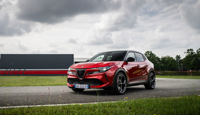 Alfa Romeo elektrifiziert den Junior Veloce