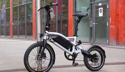 Steeron B25 - Mit Pedalantrieb, ohne Nummernschild