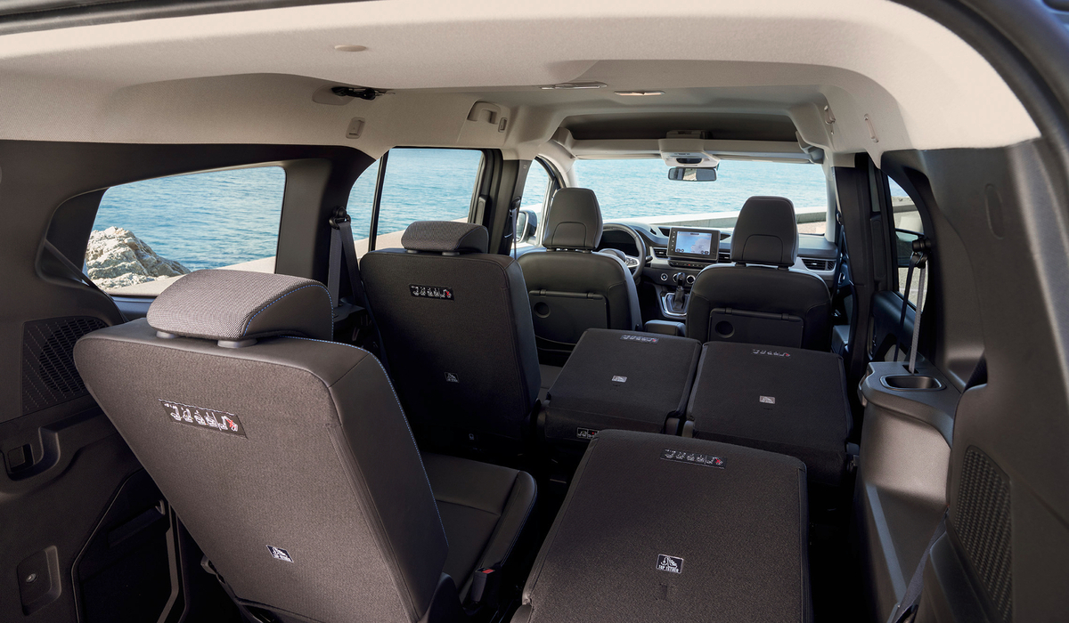 mid Groß-Gerau - Mit ein paar Handgriffen lässt sich der Nissan Townstar Kombi L2 in einen Packesel verwandeln. Nissan