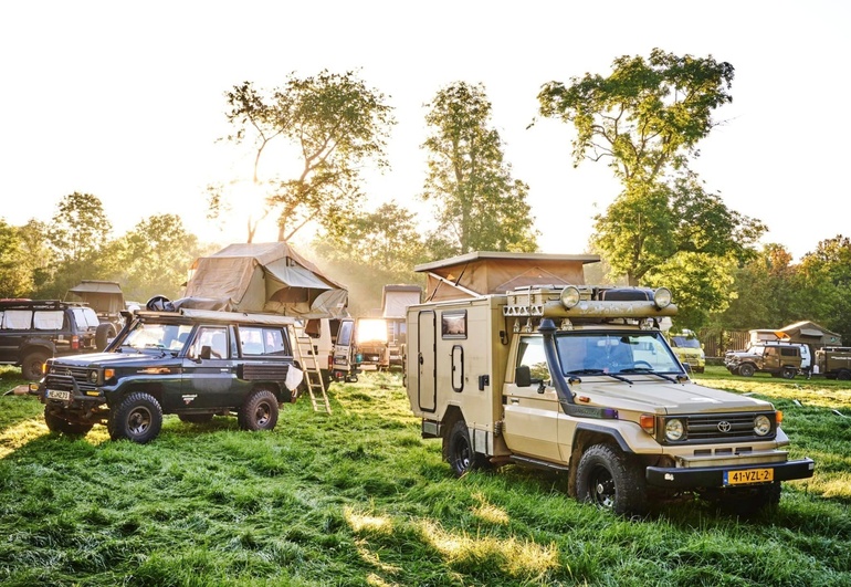 Toyota Land Cruiser: Buschtaxi-Treffen 2024 Toyota Land Cruiser: Buschtaxi-Treffen 2024