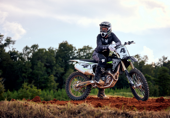 Sonderserie Triumph TF 450 Ricky Carmichael