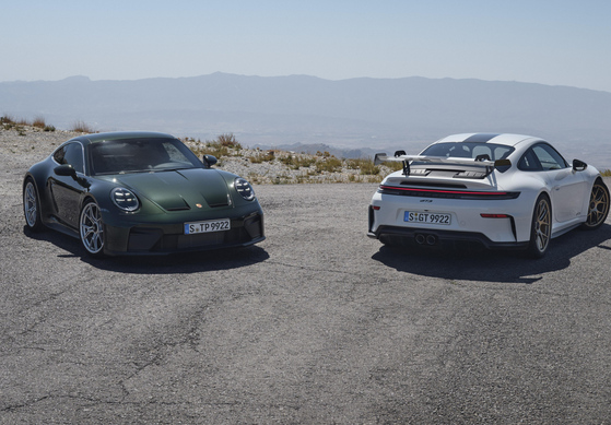Neue Porsche Sportwagen 911 GT3 und 911 GT3 mit Touring-Paket