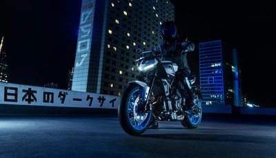 Zweizylinder Naked Bikes Yamaha MT-07 und MT-07 Y-AMT