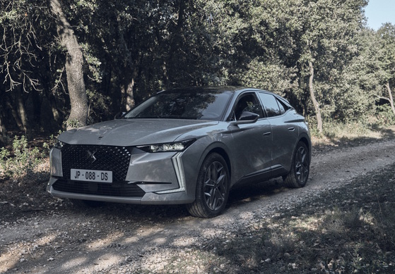 DS 4 Hybrid 136 - Teurer Spaß