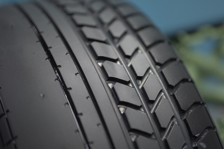 40 Jahre Pirelli P Zero - Schwarz und schnell