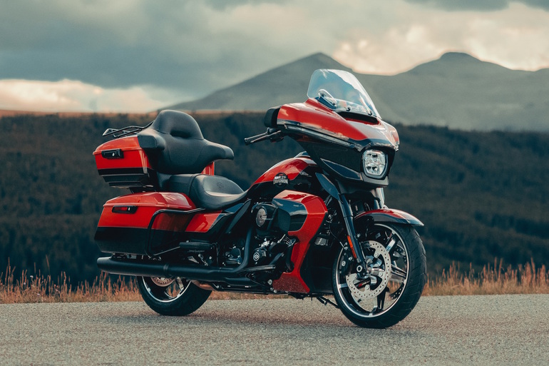 Harley-Davidson Street Glide Ultra - Mehr Stauraum und Wetterschutz Harley-Davidson Street Glide Ultra - Mehr Stauraum und Wetterschutz