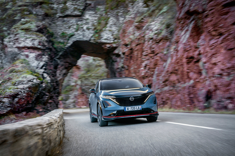 Fahrbericht: Nissan Ariya Nismo e-4orce  - Strom und Sport 