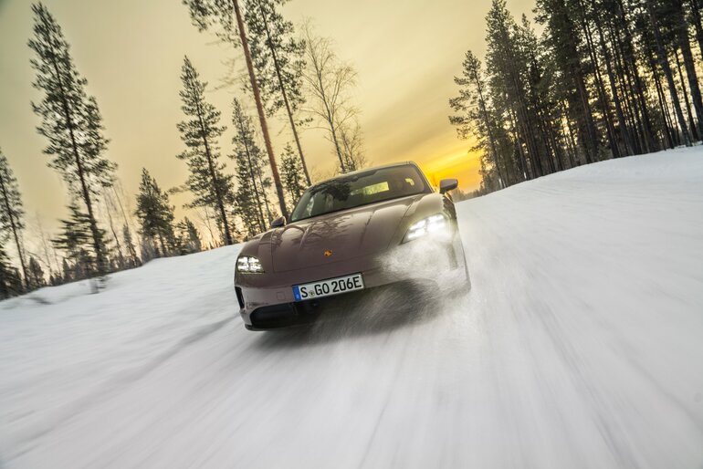 Fahrbericht: Porsche Taycan 4 - Grip gegen Geld