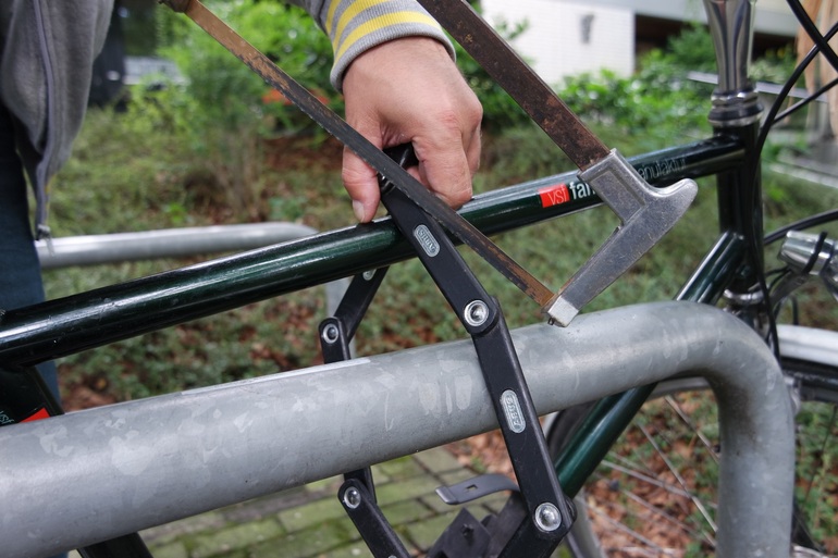 Stiftung Warentest prüft Fahrradschlösser - Nur eines mit „sehr gut“ Stiftung Warentest prüft Fahrradschlösser - Nur eines mit „sehr gut“