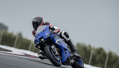 Fahrbericht: Yamaha R9 - Sportlicher Dreizack