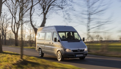 Mercedes-Bestseller feiert 30.Geburtstag - Im Sprinter durch drei Jahrzehnte