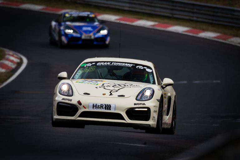 Starker Podestrang für rent2Drive-racing in der Klasse V5 – „Fluffy“ mit weniger Fortüne