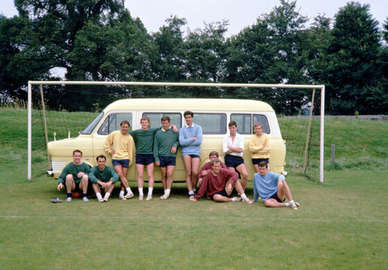 60 Jahre Ford Transit - Rotkäppchen und der Wolfsburger